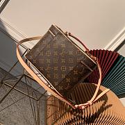 LOUIS VUITON NICE BB M42265 SIZE 24 x 14 x 17 CM - 4