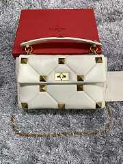 VALENTINO LARGE ROMAN STUD SHOULDER BAG BSF098 SIZE 30 x 20 x 12 CM - 1