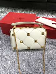 VALENTINO LARGE ROMAN STUD SHOULDER BAG BSF098 SIZE 30 x 20 x 12 CM - 5