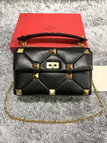 VALENTINO LARGE ROMAN STUD SHOULDER BAG BSF0NO SIZE 30 x 20 x 12 CM