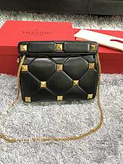 VALENTINO LARGE ROMAN STUD SHOULDER BAG BSF0NO SIZE 30 x 20 x 12 CM - 6