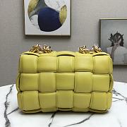 BOTTEGA VENETA CHAIN CASSETTE KIWI 631421 SIZE 26 x 18 x 8 CM - 4
