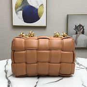 BOTTEGA VENETA CHAIN CASSETTE MAPLE 631421 SIZE 26 x 18 x 8 CM - 2