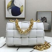 BOTTEGA VENETA CHAIN CASSETTE WHITE 631421 SIZE 26 x 18 x 8 CM - 1