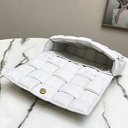 BOTTEGA VENETA CHAIN CASSETTE WHITE 631421 SIZE 26 x 18 x 8 CM - 2