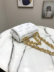 BOTTEGA VENETA CHAIN CASSETTE WHITE 631421 SIZE 26 x 18 x 8 CM - 3