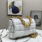 BOTTEGA VENETA CHAIN CASSETTE WHITE 631421 SIZE 26 x 18 x 8 CM - 4