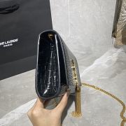 KATE MEDIUM IN CROCODILE PATTERN 354119 SIZE 24 x 14.5 x 5.5 CM - 4