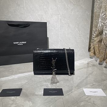 KATE MEDIUM IN CROCODILE PATTERN SILVER HARDWARE 354119 SIZE 24 x 14.5 x 5.5 CM