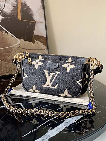 LV MULTI POCHETTE ACCESSOIRES M45777 SIZE 25x14.5x4.5 CM