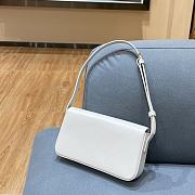 CELINE TRIOMPHE SHOULDER BAG WHITE 194143 SIZE 20 x 10 x 4 cm - 5