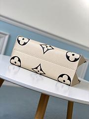 LV ONTHEGO MM M45374 SIZE 35 x 28 x 15 CM - 3