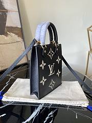 LV PETIT SAC PLAT M57937 SIZE 14 x 17 x 5 CM - 2