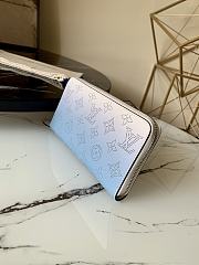 LV ZIPPY WALLET M80494 SIZE 19.5 x 10.5 x 2.5 CM - 4