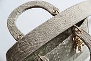 DIOR MEDIUM LADY D-LITE BAG BEIGE M0565 SIZE 24 x 20 x 11 CM - 2