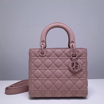MEDIUM ULTRAMATTE LADY DIOR BAG NUDE PINK M0565 SIZE 24 x 20 x 11 CM