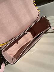 LOUIS VUITON TWIST MM POWDER PINK M57318 SIZE 23 x 17 x 9.5 cm - 6
