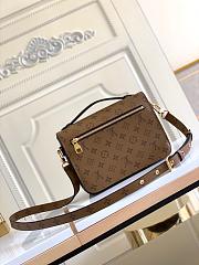 LV POCHETTE MÉTIS MONOGRAM REVERSE M44876 SIZE25CM - 5