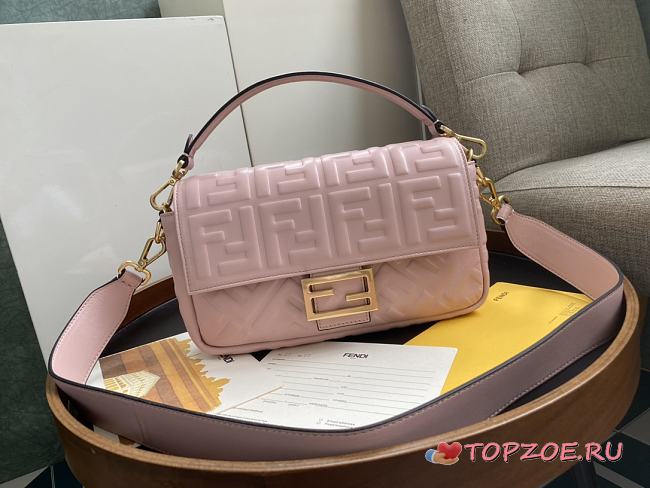 FENDI BAGUETTE PINK LEATHER 8BR600 SIZE 26 x 4 x 14 CM - 1