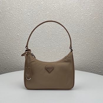 PRADA RE-EDITION 2005 RE-NYLON MINI BEIGE 1NE204 SIZE 23x13x5 CM