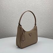 PRADA RE-EDITION 2005 RE-NYLON MINI BEIGE 1NE204 SIZE 23x13x5 CM - 5