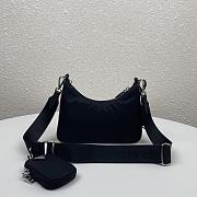 PRADA RE-EDITION 2005 RE-NYLON BAG BLACK SIZE22CM - 6