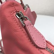 PRADA RE-EDITION 2005 RE-NYLON BAG LIGHT PINK 1BH204_R064 SIZE 22x12x6 CM - 6