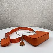 PRADA RE-EDITION 2005 RE-NYLON BAG ORANGE 1BH204_R064 SIZE 22x12x6 CM - 4