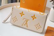LV ZIPPY WALLET M80402 SIZE 19.5 x 10.5 x 2.5 CM - 3