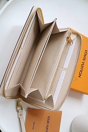 LV ZIPPY WALLET M80402 SIZE 19.5 x 10.5 x 2.5 CM - 2