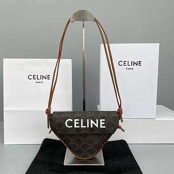 CELINE TRIANGLE BAG TAN 195902 SIZE 21 × 15 × 4 CM