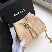 CHANEL BUCKET BAG WITH CHAIN CREAM 15CM - 5