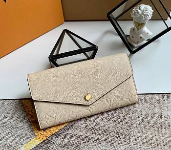 LV SARAH WALLET CREAM M61182 SIZE 19 x 10 x 2 CM