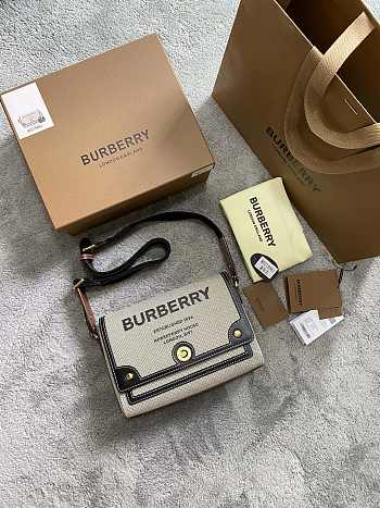 BURBERRY HORSEFERRY PRINT CROSSBODY BAG 80398631 SIZE 25 x 8.5 x 18 CM