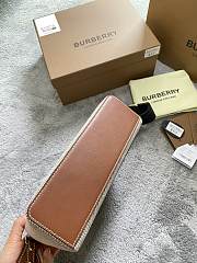 BURBERRY HORSEFERRY PRINT CROSSBODY BAG 80398631 SIZE 25 x 8.5 x 18 CM - 2