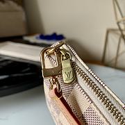 LV POCHETTE ACCESSOIRES N41207 SIZE 22.5 x 4 x 12.5 CM - 4