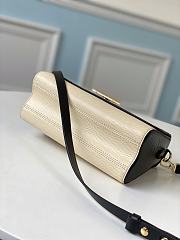 LV CRAFTY TWIST MM M56779 SIZE 23 x 17 x 9.5 CM - 6