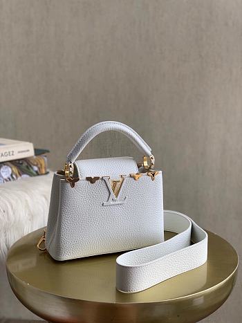 louis vuitton capucines mini white