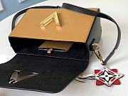 LV CRAFTY TWIST MM M56849 SIZE 23 x 17 x 9.5 CM - 4