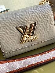 LV TWIST PM M57049 SIZE 19 x 15 x 9 CM - 4