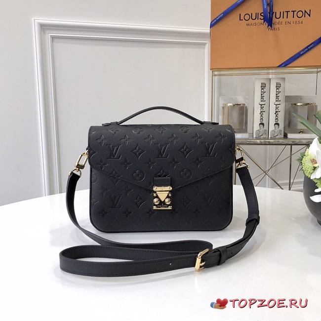 lv pochette metis dimensions