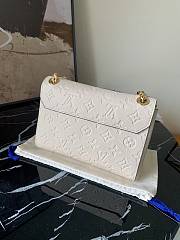 LV VAVIN BB CREAM M44550 SIZE 21 x 15 x 8 CM - 3