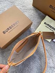 BURBERRY OLYMPIA POUCH 80388571 SIZE 21 x 4 x 12 CM - 3