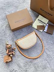 BURBERRY OLYMPIA POUCH 80388571 SIZE 21 x 4 x 12 CM - 6