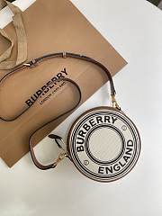 BURBERRY LOGO GRAPHIC LOUISE BAG 80276021 SIZE 17 x 7 x 17 CM - 1
