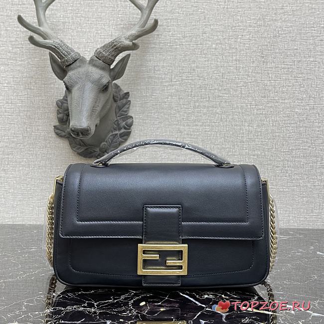 FENDI BAGUETTE CHAIN BLACK 8BR783 SIZE 27 x 6 x 13.5 CM - 1