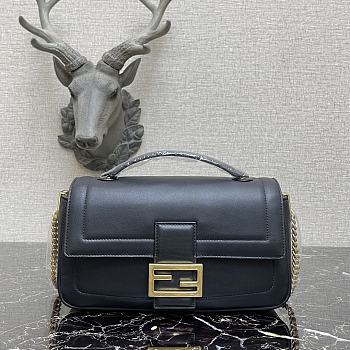 FENDI BAGUETTE CHAIN BLACK 8BR783 SIZE 27 x 6 x 13.5 CM