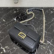 FENDI BAGUETTE CHAIN BLACK 8BR783 SIZE 27 x 6 x 13.5 CM - 3