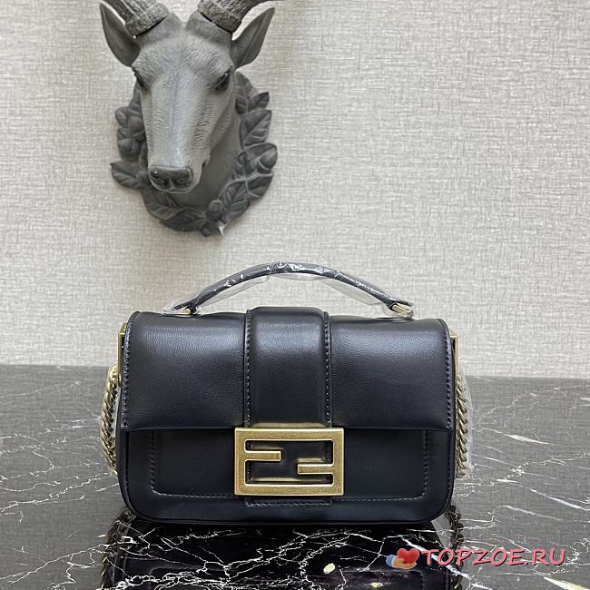 FENDI MINI BAGUETTE CHAIN BLACK 8BS045 SIZE 19 × 5 × 10 CM - 1