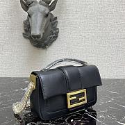 FENDI MINI BAGUETTE CHAIN BLACK 8BS045 SIZE 19 × 5 × 10 CM - 2